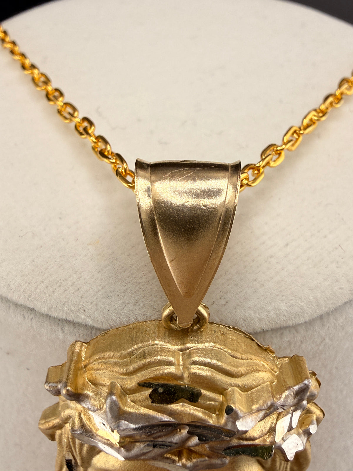 10K Gold Jesus Pendant – 10 Grams | Wholesale Price
