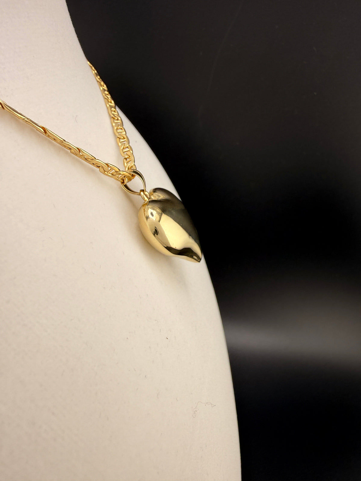 10K Gold Heart Pendant (2.5g) – Solid Yellow Gold Love Heart Necklace Charm | Jewelry Connect Wholesale Price