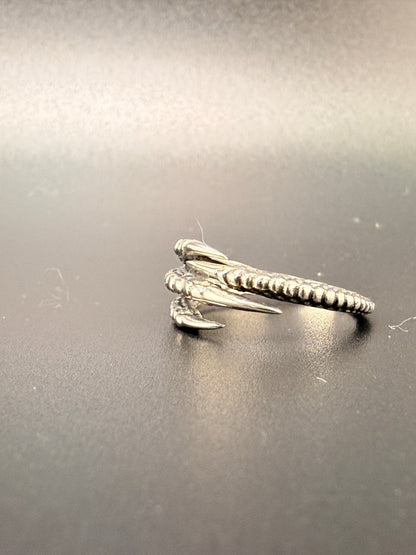 925 Sterling Silver Dragon Claw Ring – 2.5 Grams - 6.5