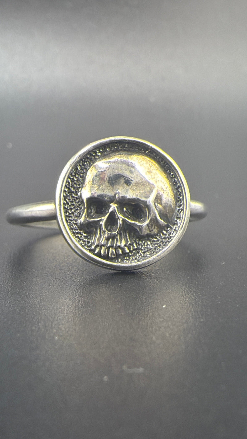 925 Sterling Silver Round Skull Ring