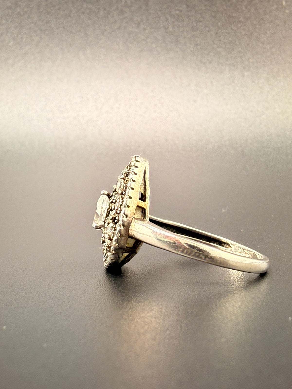 925 Sterling Silver Pear Shape CZ Diamond Ring – Elegant Statement Ring detail view