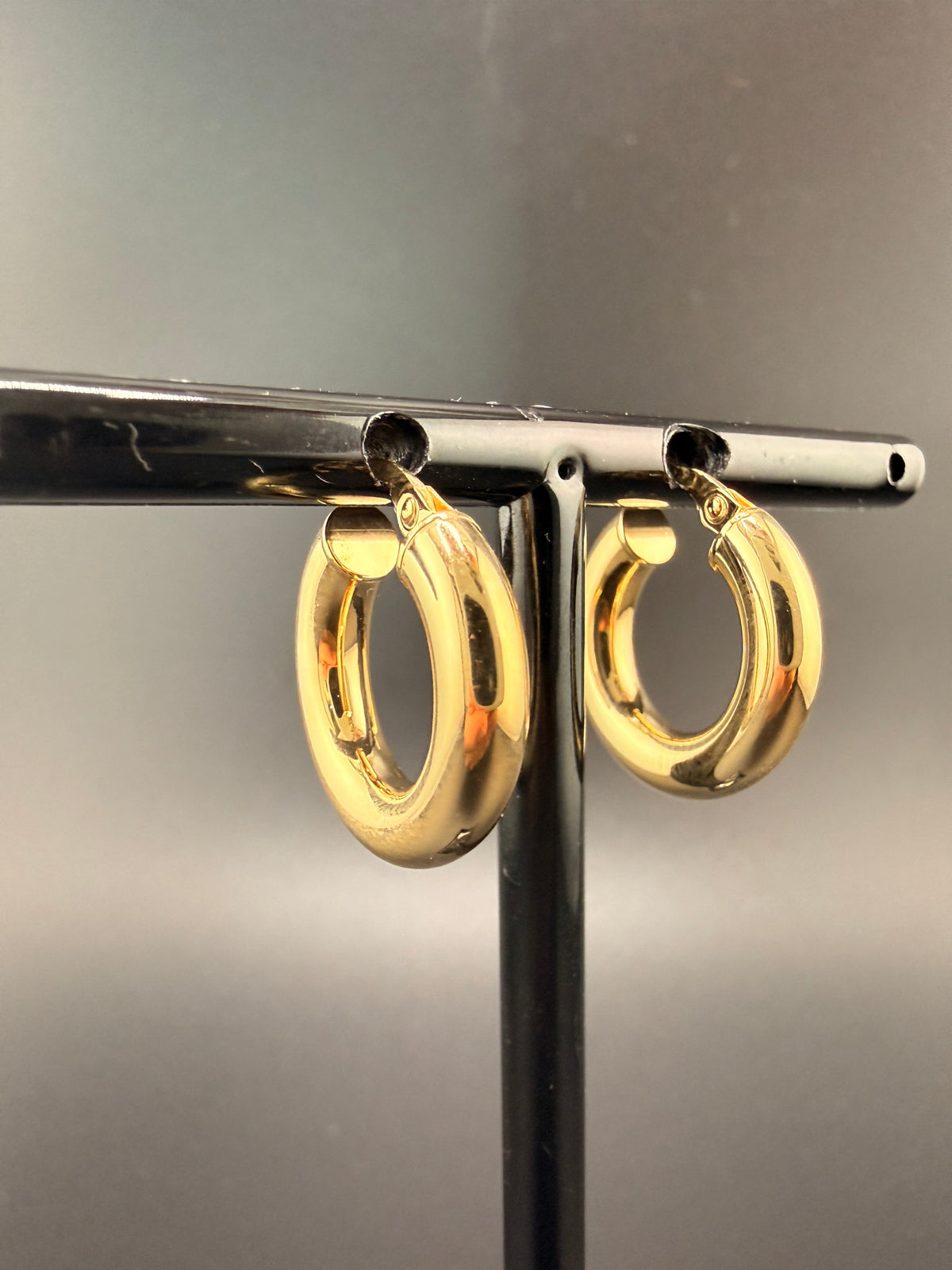14K Solid Gold Hoop Earrings – 1.90 Grams Real Gold Hoops | Wholesale Jewelry Price