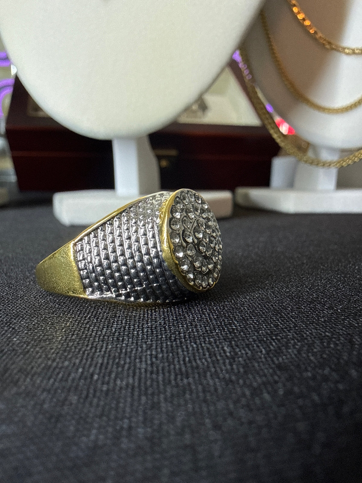 Stainless ring with CZ diamonds - 11.5 detail view