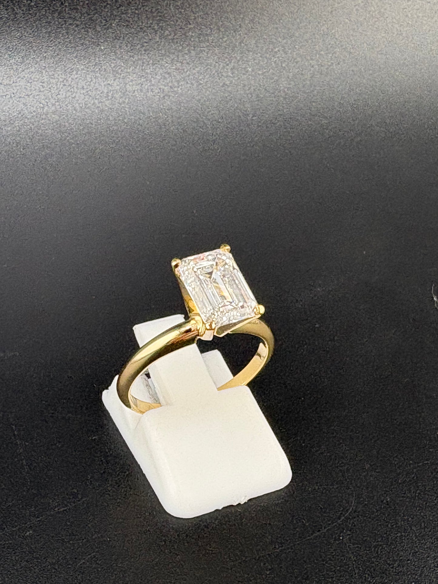 14K Solid Gold 2.04 CTW Emerald Cut Ring – Size 5.75