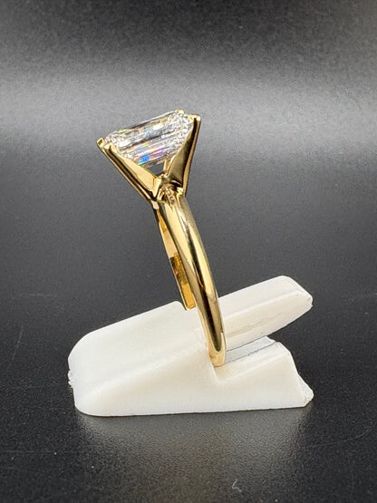 14K Solid Gold 2.04 CTW Emerald Cut Ring – Size 5.75