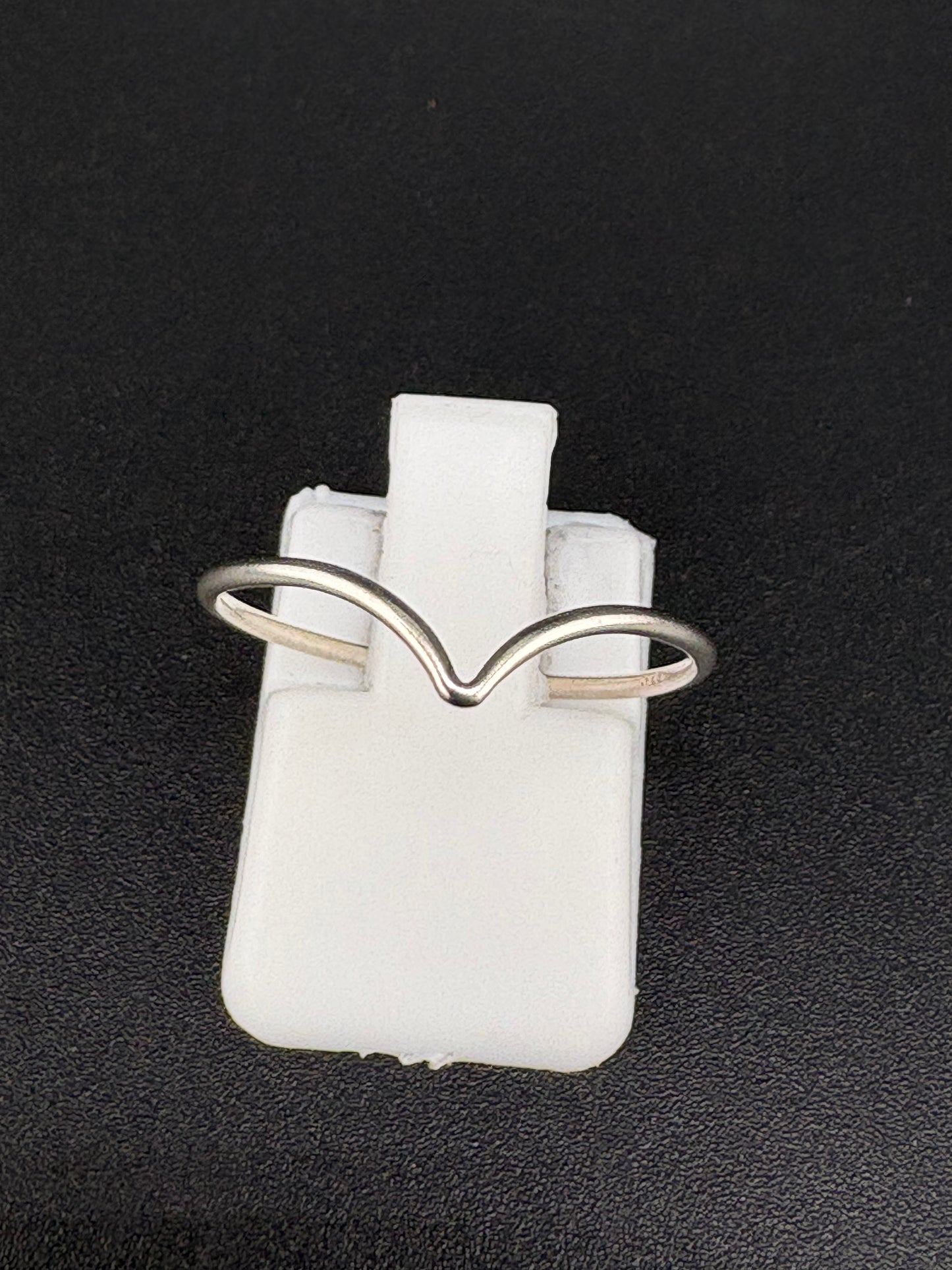 .925 Sterling Silver V Ring – 0.53g