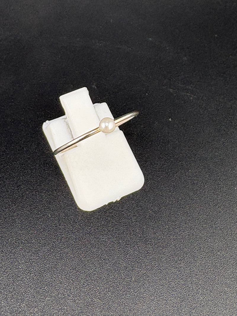 .925 Sterling Silver Small Pearl Ring – 0.52g