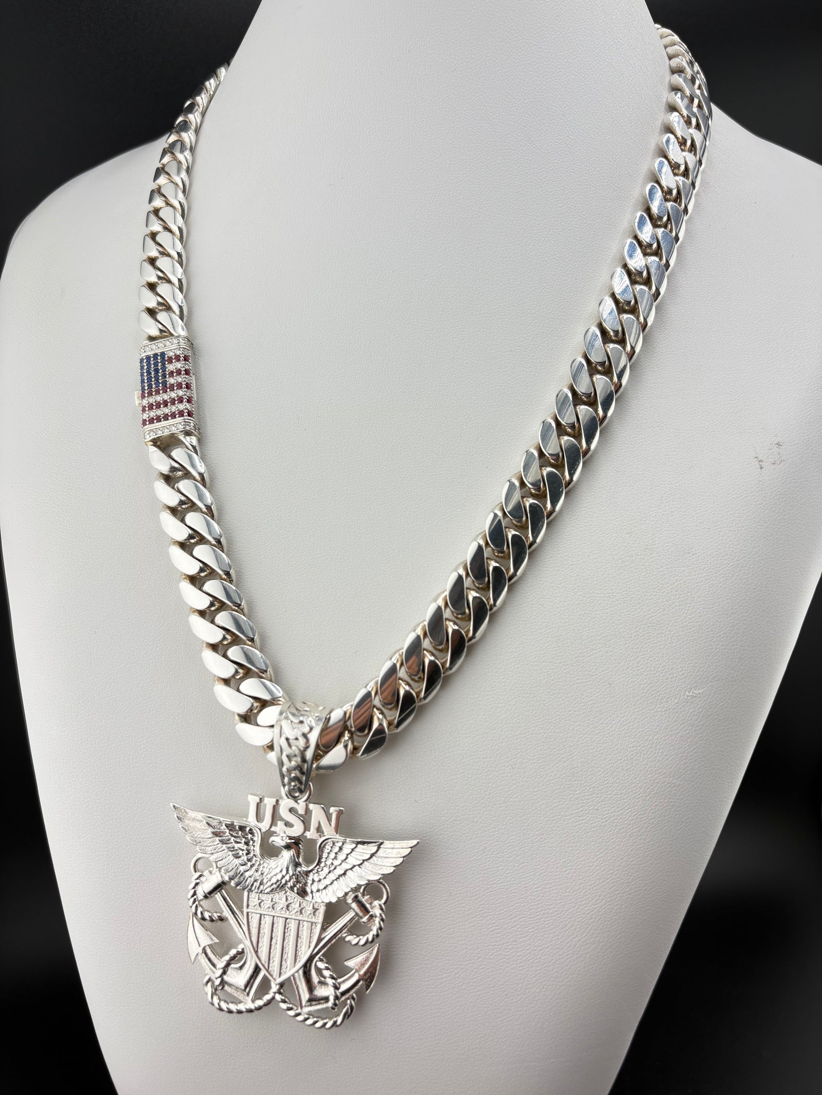 Sterling Silver U.S. Navy (USN) Pendant detail view