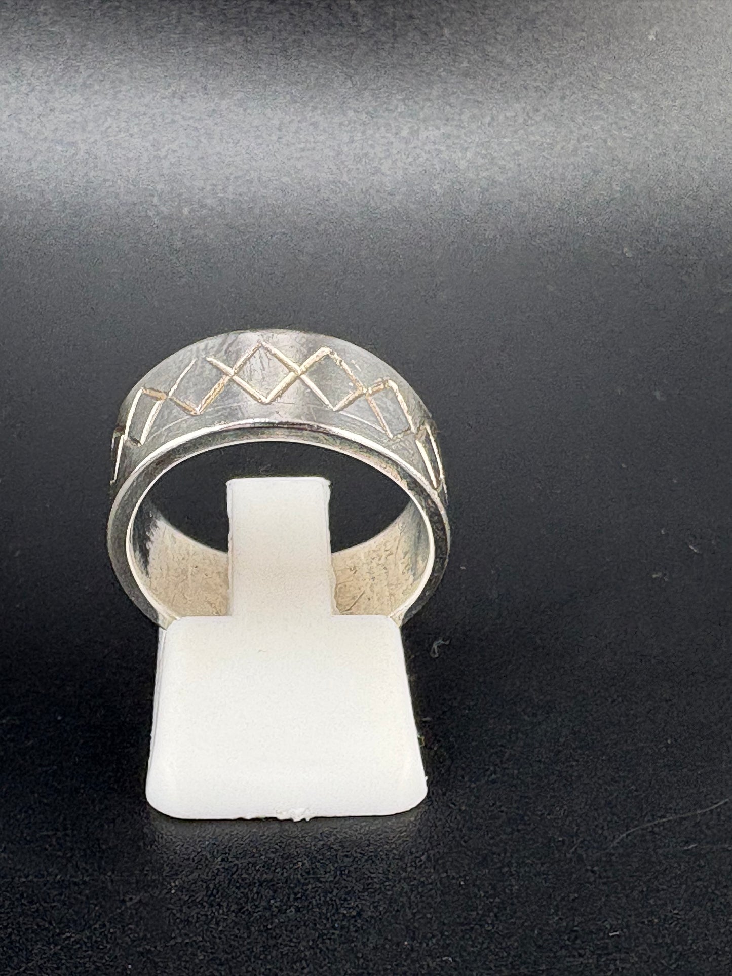 .925 Sterling Silver Textured Band Ring – 6.67g – Size 7