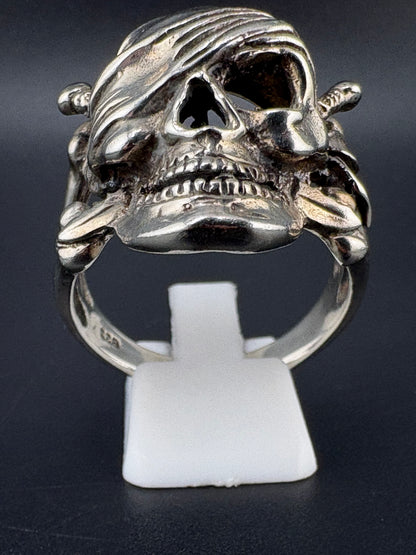 .925 Sterling Silver Pirate “One-Eyed Willie” Skull Ring – 15.5g – Size 13.5