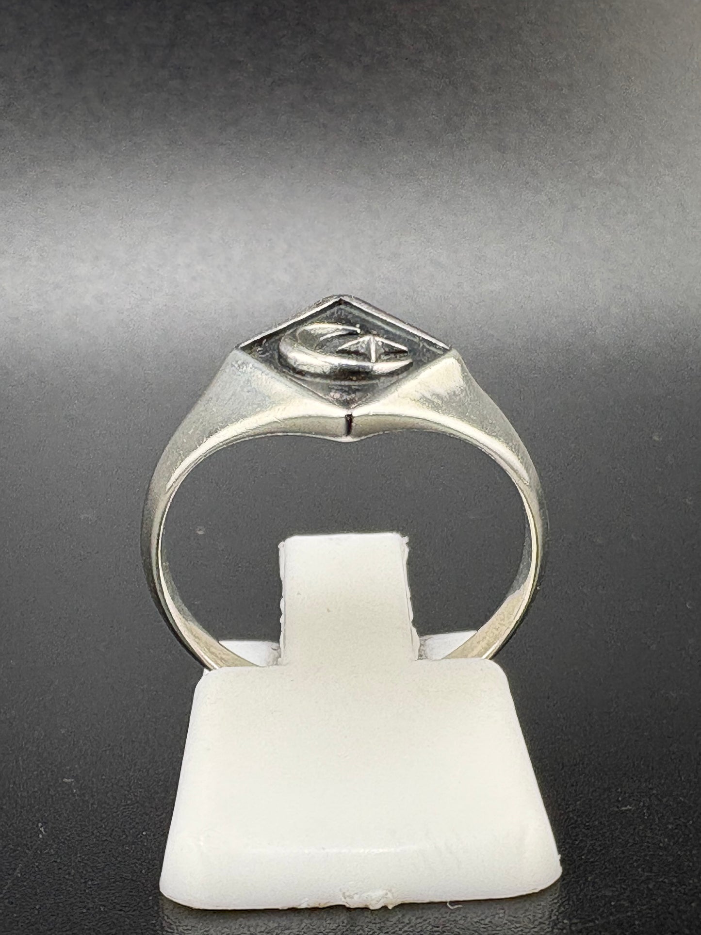 .925 Sterling Silver Celestial Moon & Star Ring – 2.29g – Size 6