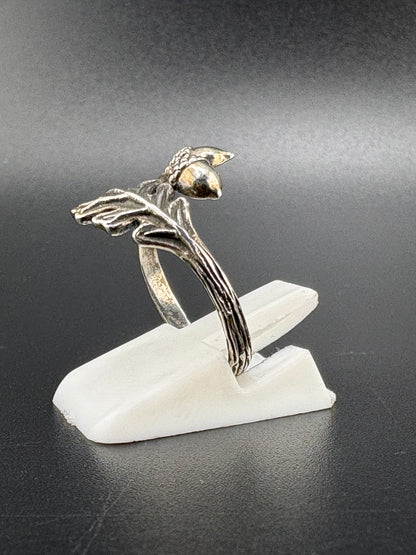 .925 Sterling Silver Acorn & Leaf Ring – 2.43g – Size 8 Adjustable