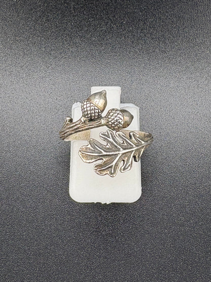 .925 Sterling Silver Acorn & Leaf Ring – 2.43g – Size 8 Adjustable