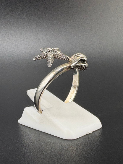 .925 Sterling Silver Starfish & Seashell Ring – 2.43g – Size 7 Adjustable