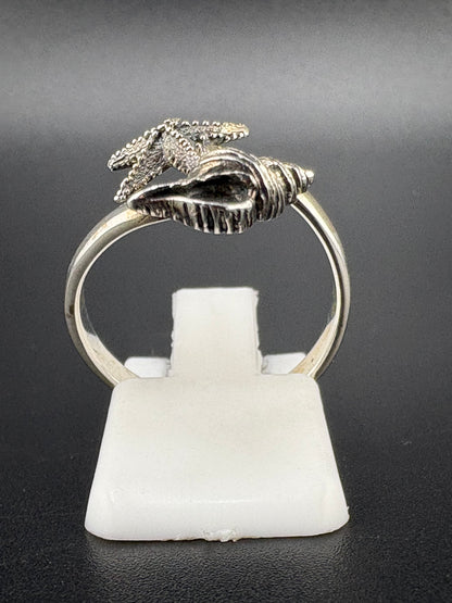 .925 Sterling Silver Starfish & Seashell Ring – 2.43g – Size 7 Adjustable