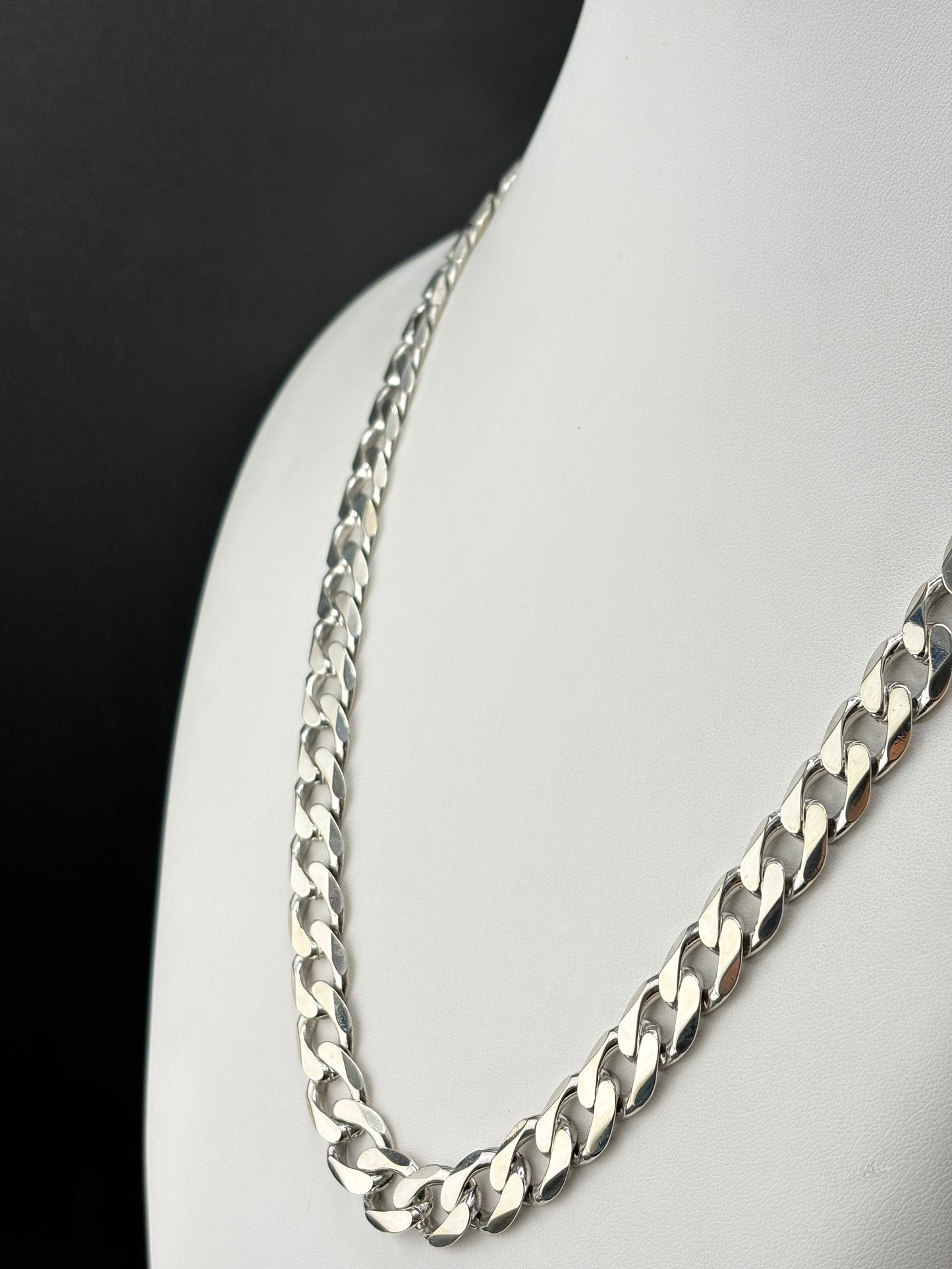 .925 Sterling Silver Curb Chain Necklace – 11.25mm / 23.5"