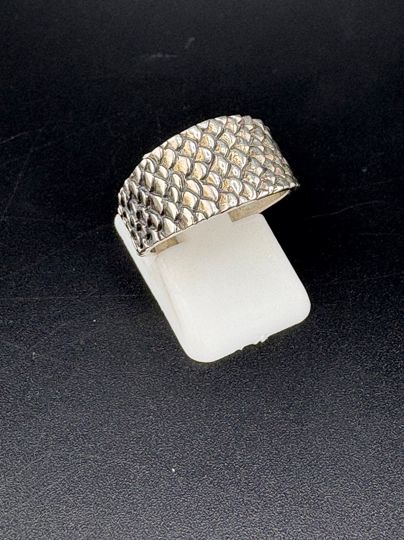.925 Sterling Silver Dragon Scale Ring – 4.56g
