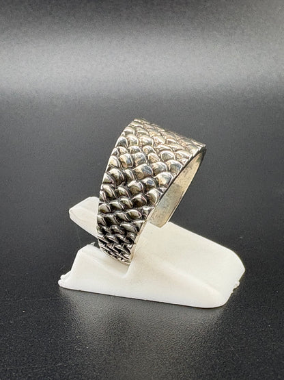 .925 Sterling Silver Dragon Scale Ring – 4.56g