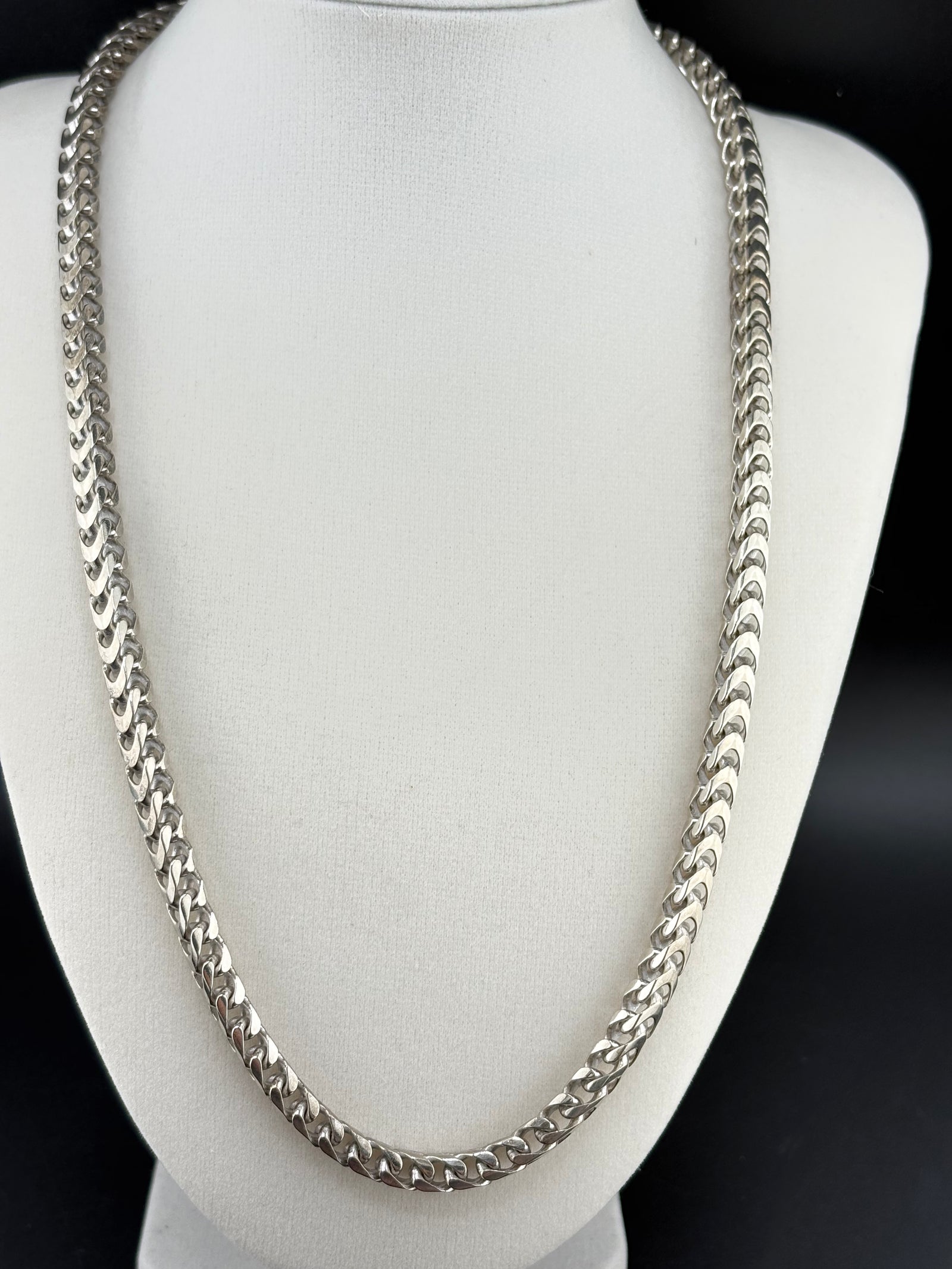 .925 Sterling Silver Franco Link Necklace – 5.52mm / 22" detail view