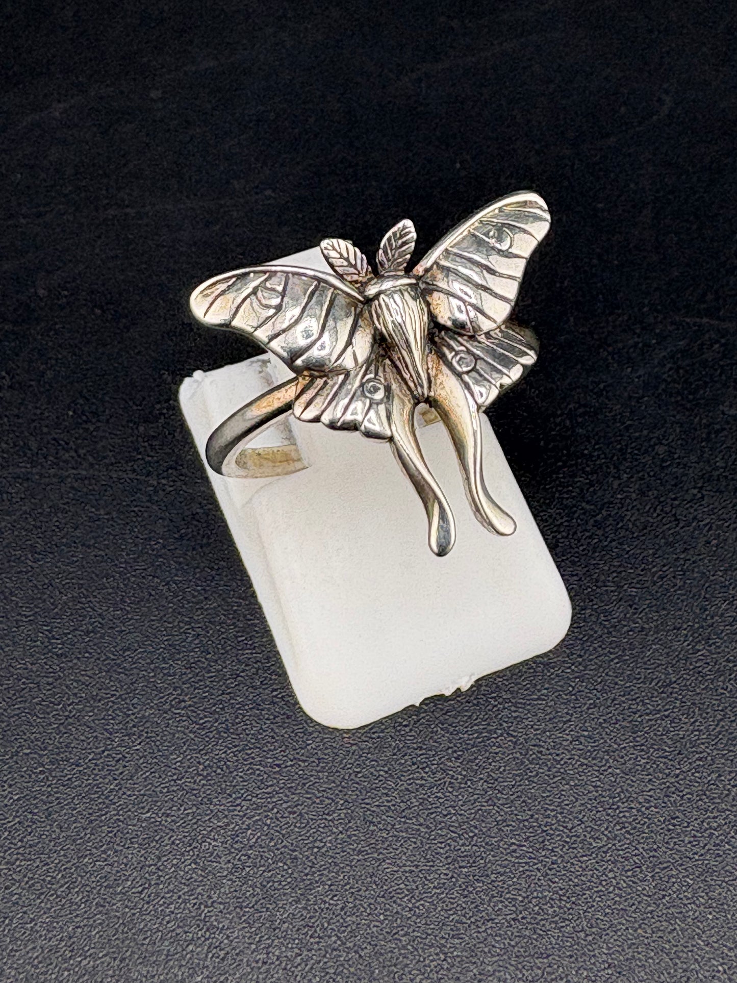 .925 Sterling Silver Moth Ring – 4.71g – Size 5