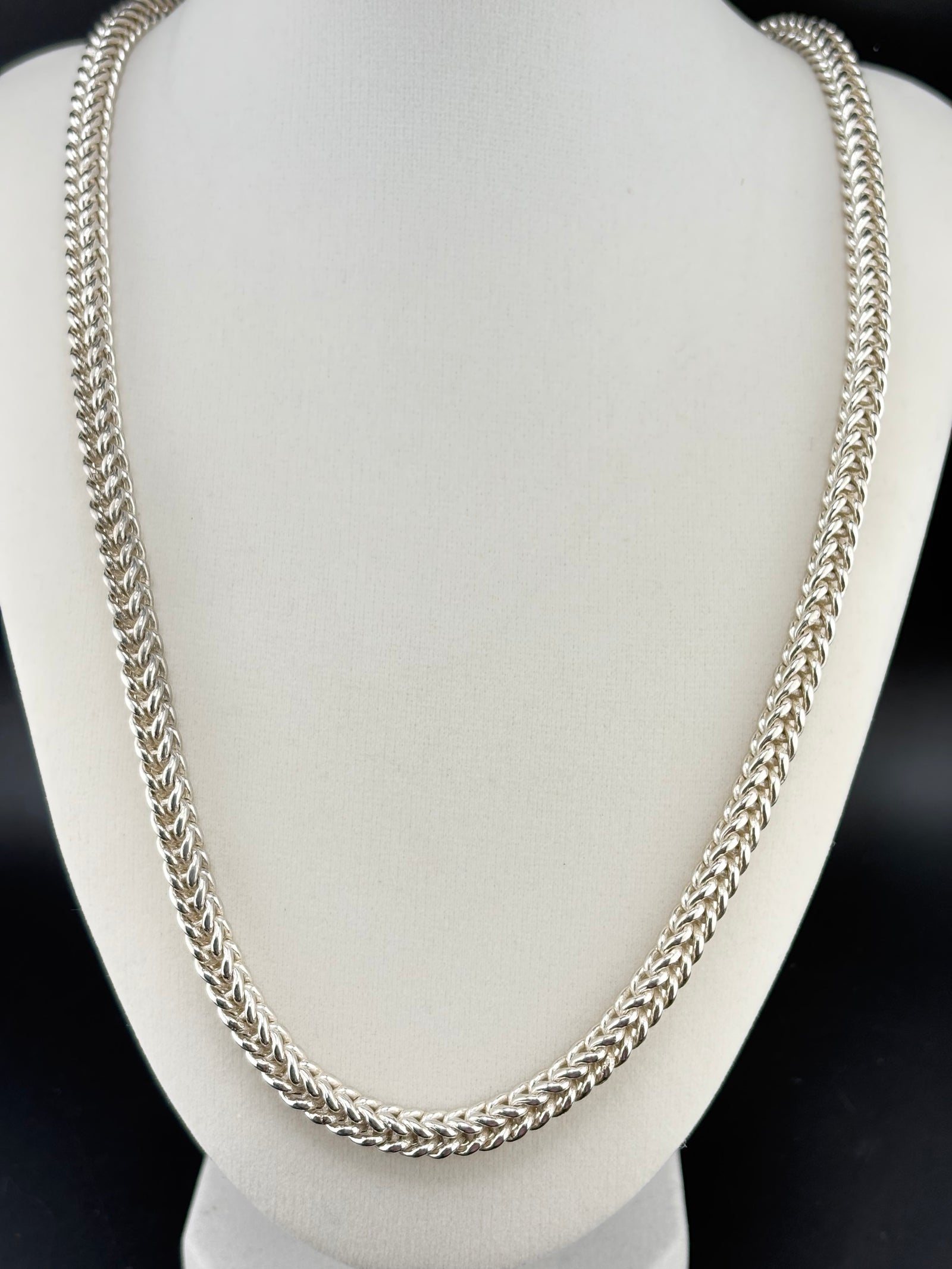 .925 Sterling Silver Franco Link Necklace – 5.96mm / 24" detail view