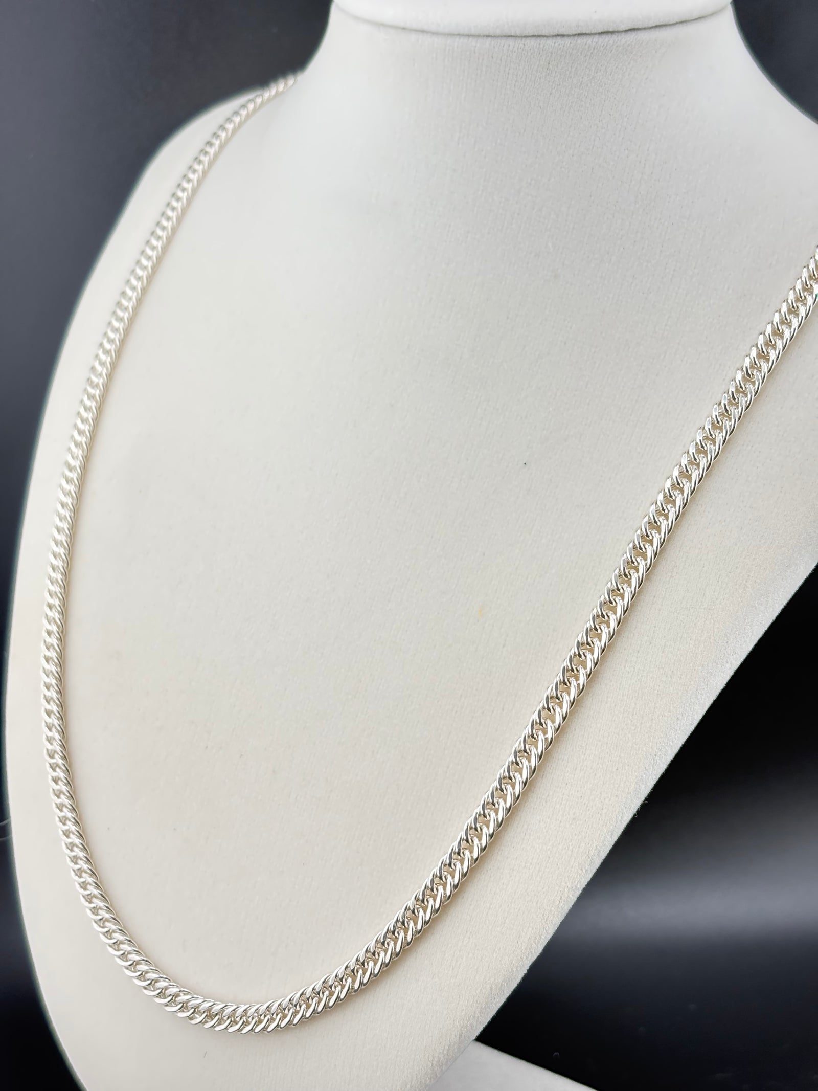 Double Cuban Link Necklace – 5.1mm – 24.5" alternate product view