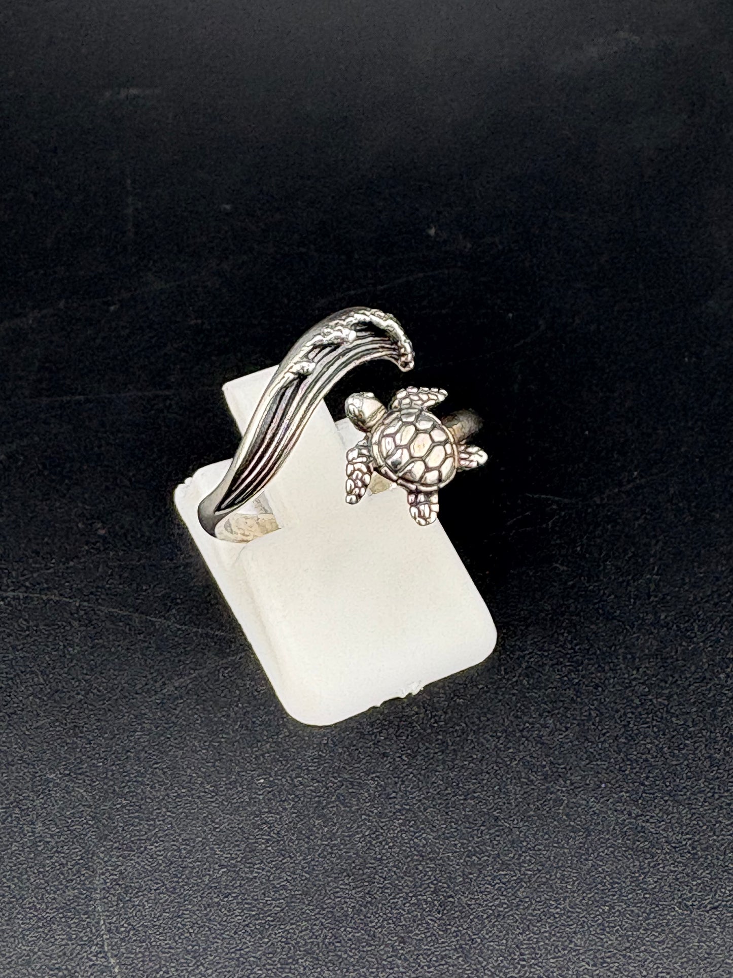 .925 Sterling Silver Turtle & Wave Ring – 2.52g – Size 7
