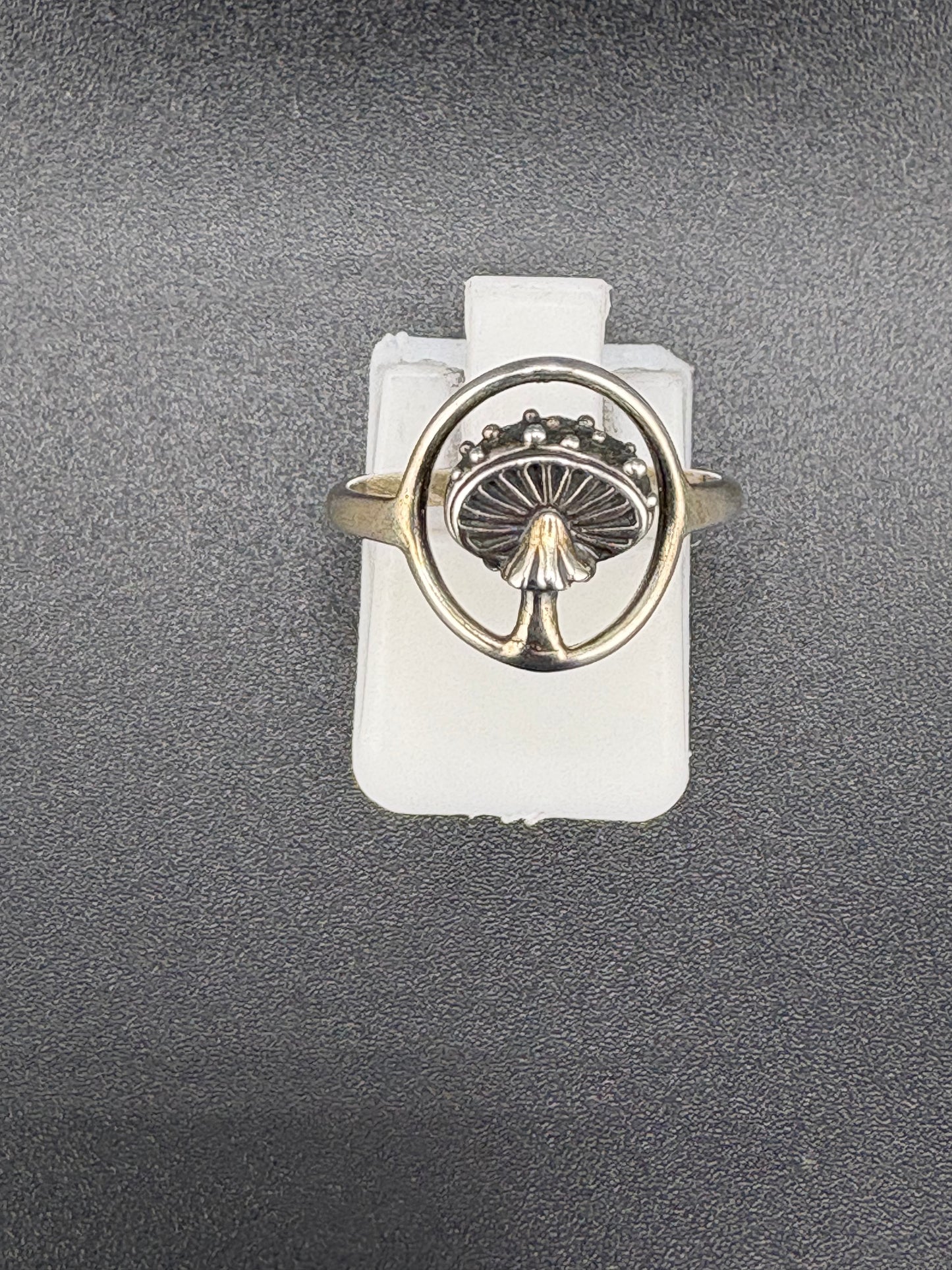 .925 Sterling Silver Mushroom Ring – 1.75g – Size 6