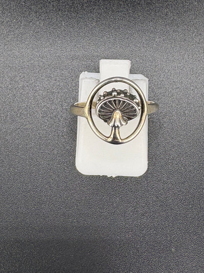 .925 Sterling Silver Mushroom Ring – 1.75g – Size 6