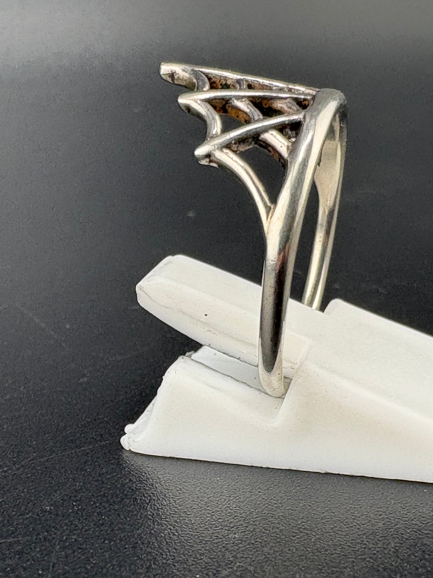 .925 Sterling Silver Spider Web Tiara Ring – 2.17g – Size 7.25