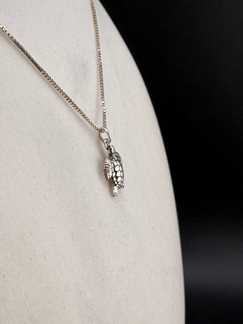 .925 Sterling Silver Sea Turtle Pendant – 12mm / 0.5"