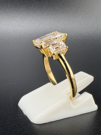 14K Solid Gold 2.02 CTW Emerald Cut Ring – Size 5.75