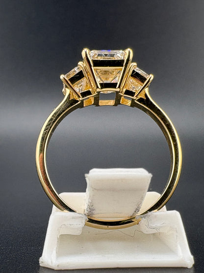 14K Solid Gold 2.02 CTW Emerald Cut Ring – Size 5.75
