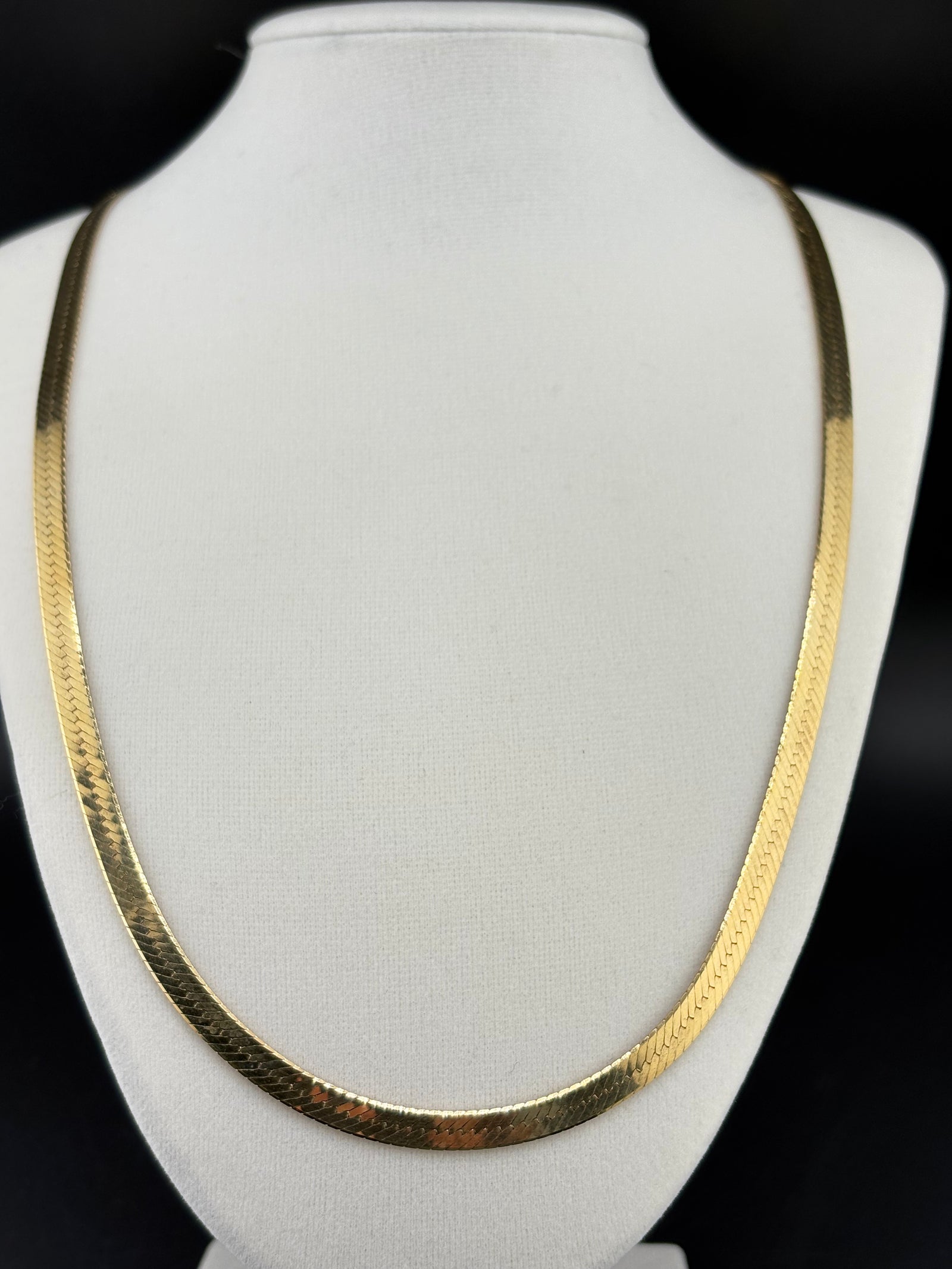 .925 Sterling Silver 14K Gold Bonded Herringbone Necklace – 5.34mm / 24" detail view