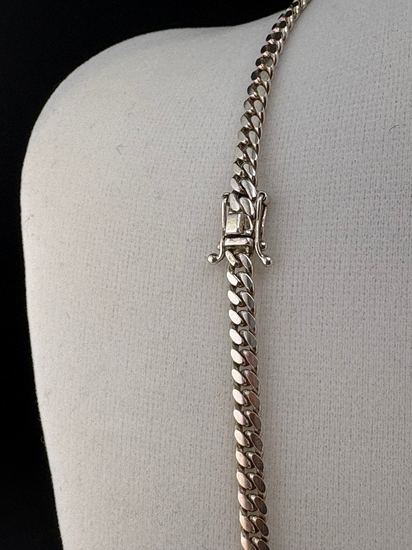.925 Sterling Silver Cuban Link Necklace – 22.72g - 4.07mm / 20"