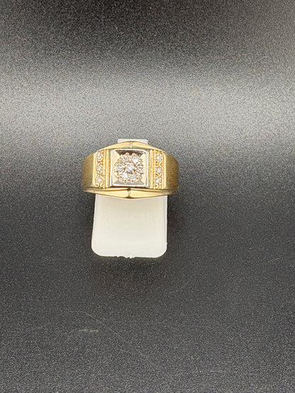 10K Gold Diamond Ring – 1 CTW - 4.6g / Size 8