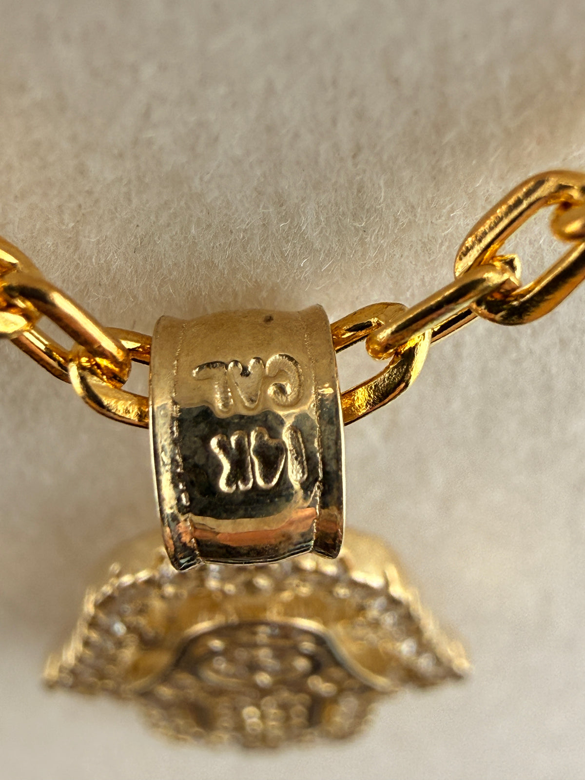 14K Solid Gold CZ Diamond-Encrusted Hamsa Hand Pendant detail view