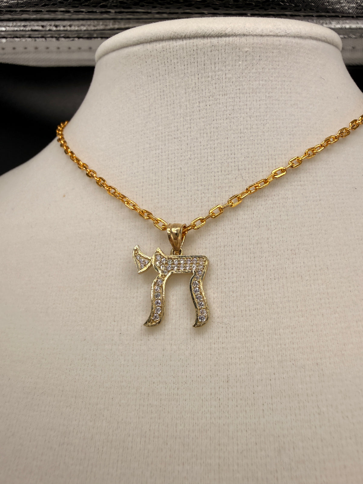 10K Solid Gold CZ Diamond-Encrusted Chai Pendant alternate product view