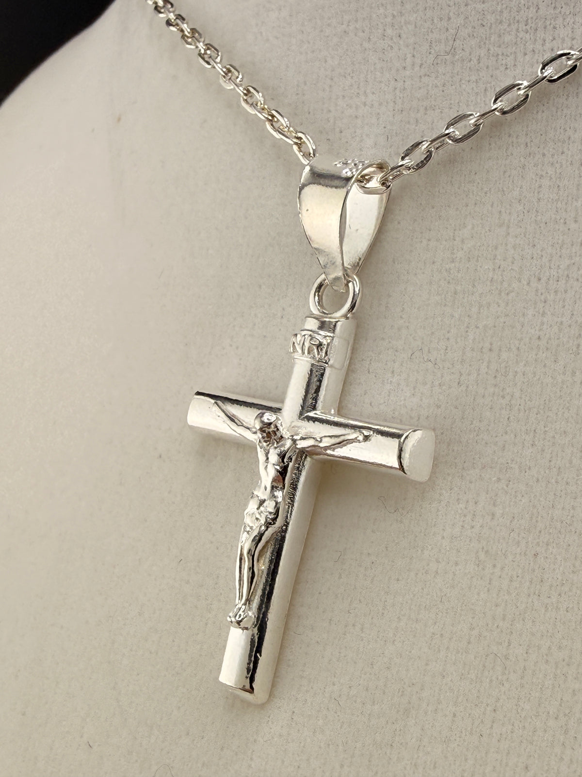 .925 Sterling Silver Cross Pendant – 1.5 Inch detail view