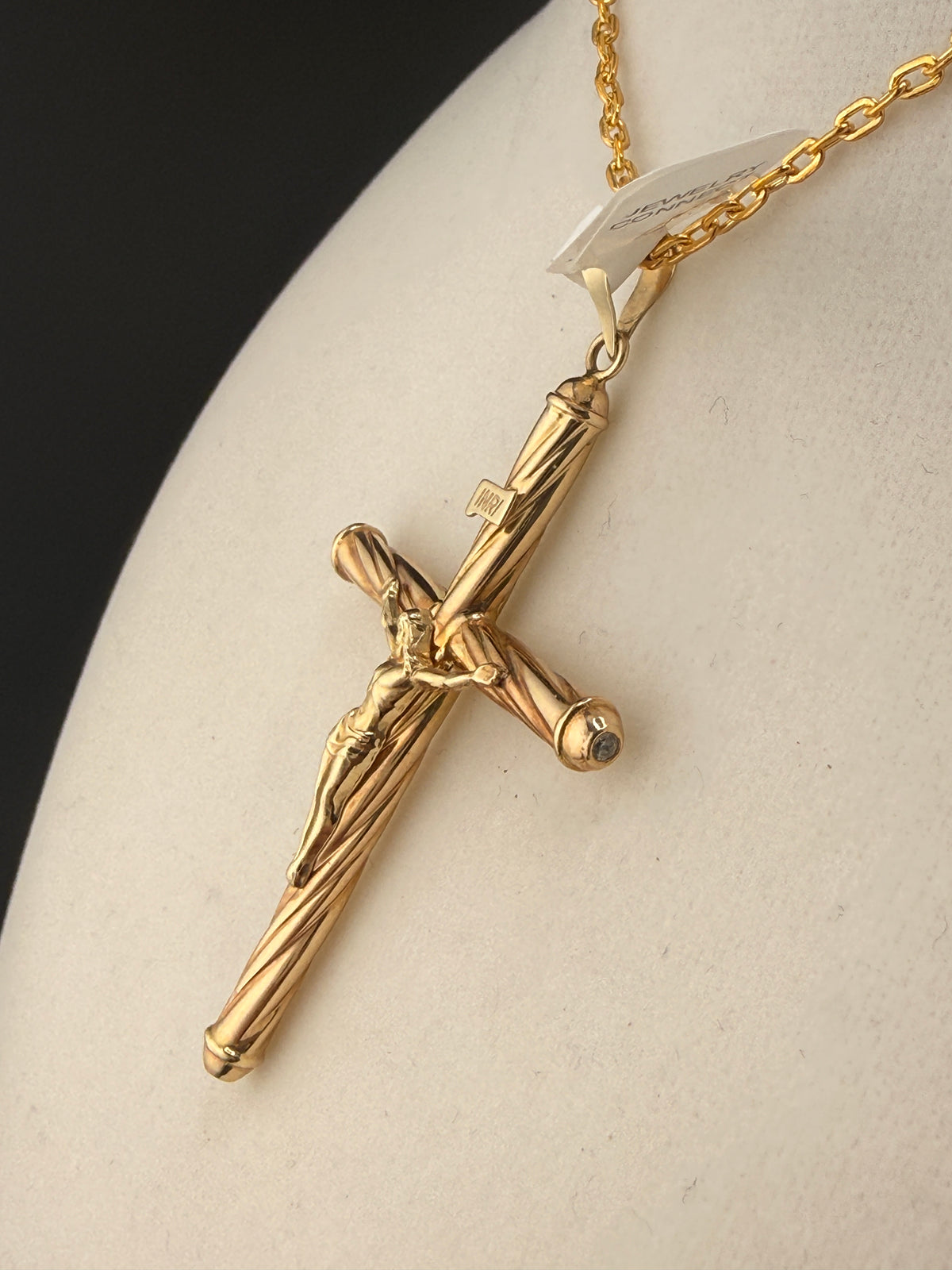 14K Gold Jesus on the Cross Pendant – Solid Gold Crucifix Pendant (4.09g) | Wholesale Jewelry Price alternate product view