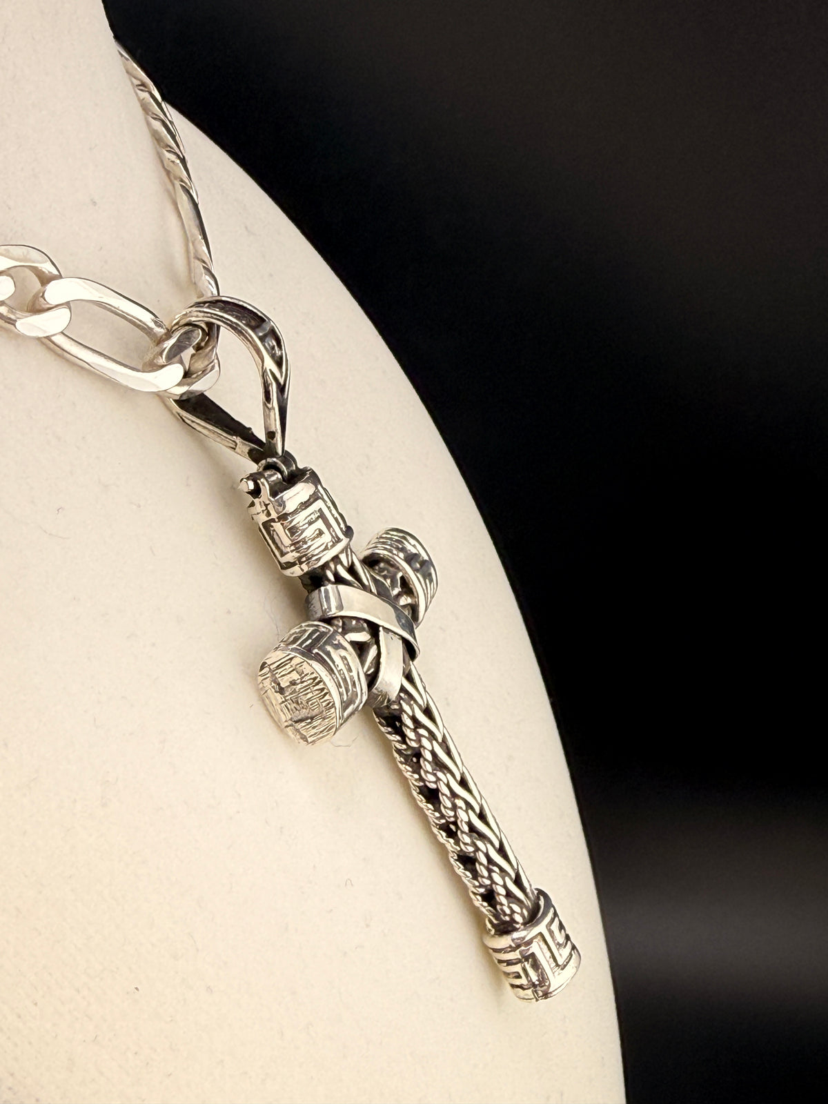 925 Sterling Silver Braided Cross Pendant — 3.5" | 32g925 Sterling Silver Braided Cross Pendant — 3.5" | 32g detail view