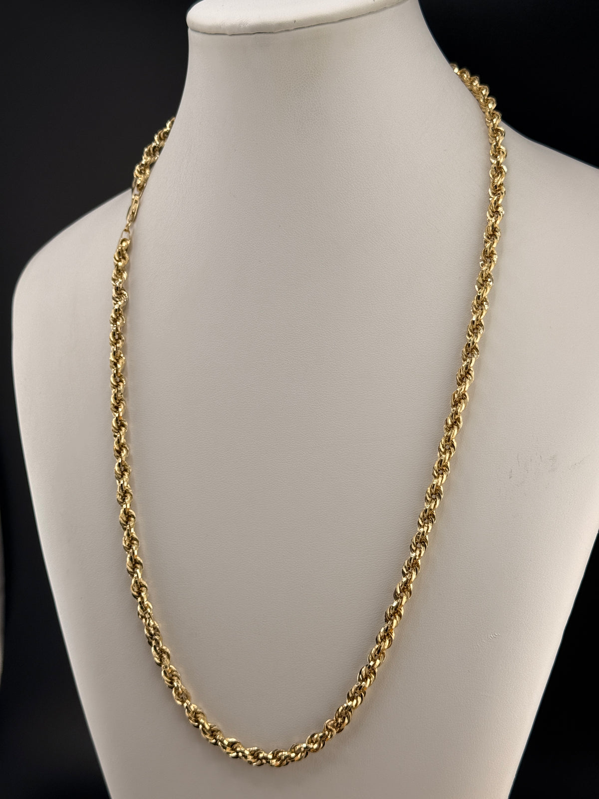 Exclusive deal. Gold Value. Rope Chain. Used