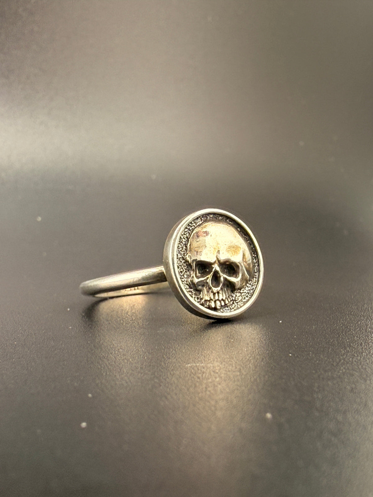 925 Sterling Silver Round Skull Ring detail view