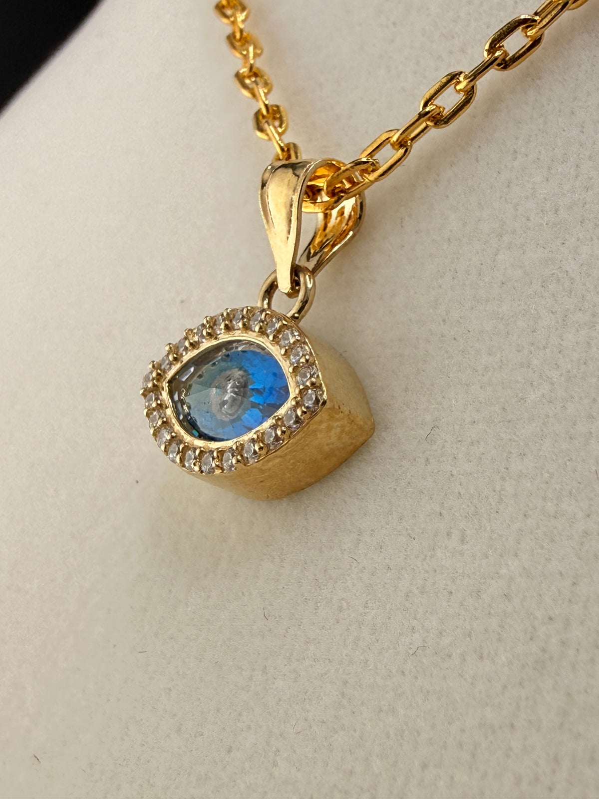 14K Solid Gold CZ Diamond Blue Evil Eye Pendant detail view