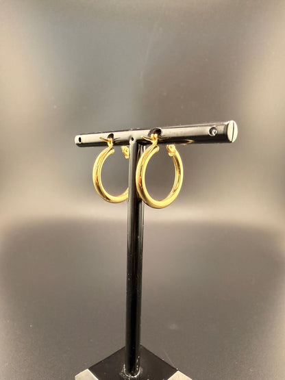 14K Solid Gold Hoop Earrings – Lightweight Classic Gold Hoops (1.46g)