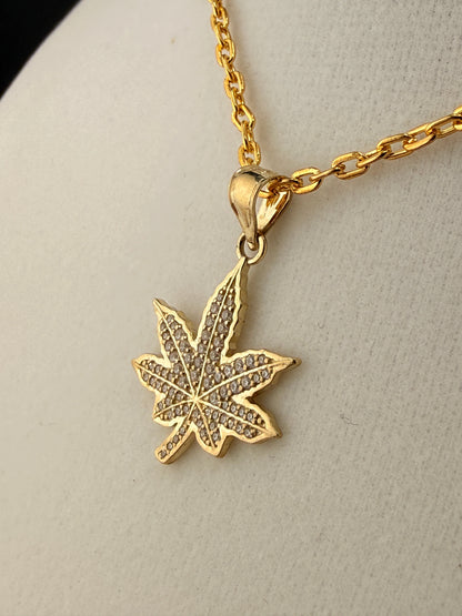 10K Solid Gold CZ Diamond-Encrusted Herbal Leaf Pendant