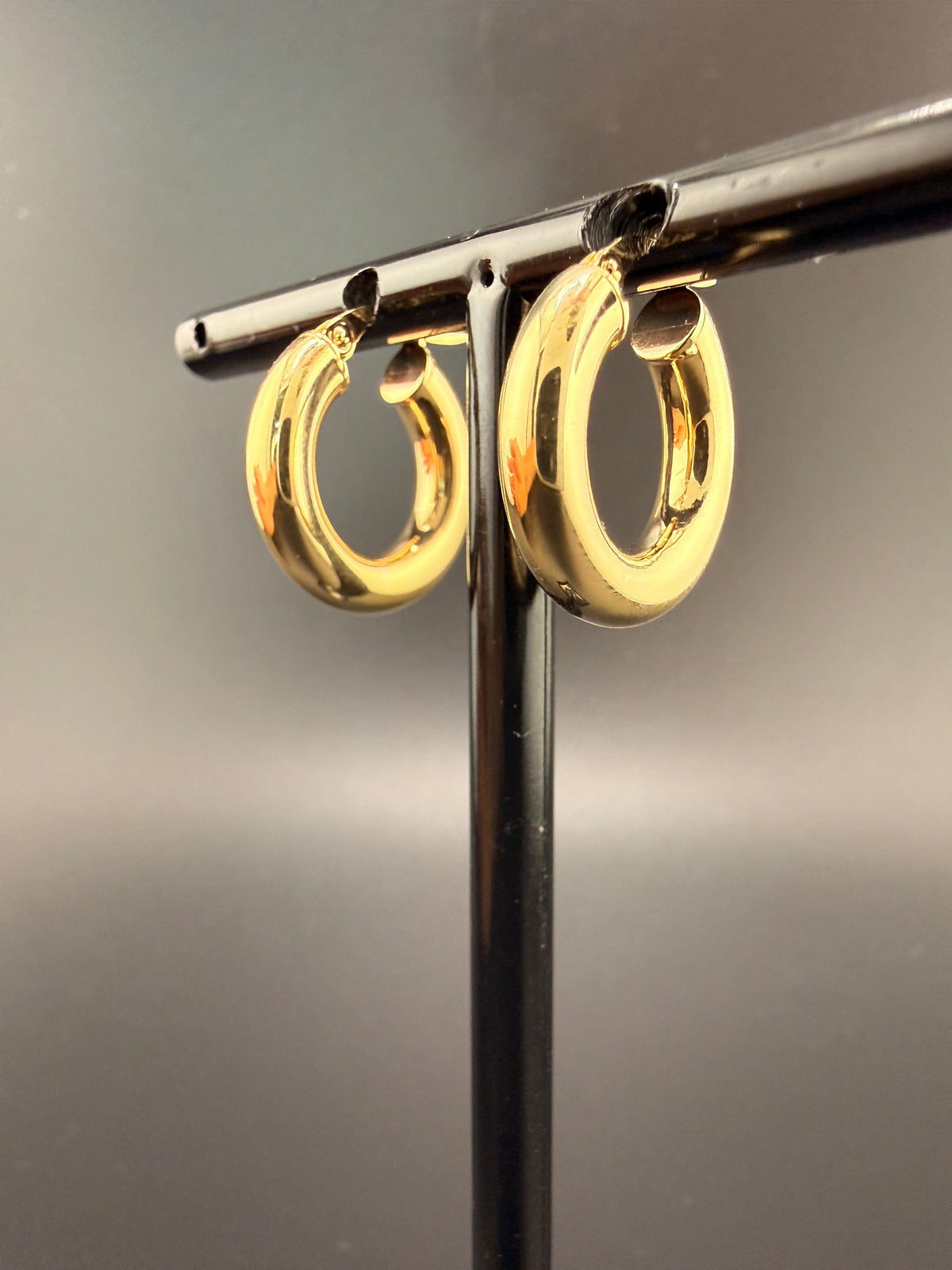 14K Solid Gold Hoop Earrings – 1.90 Grams Real Gold Hoops | Wholesale Jewelry Price detail view