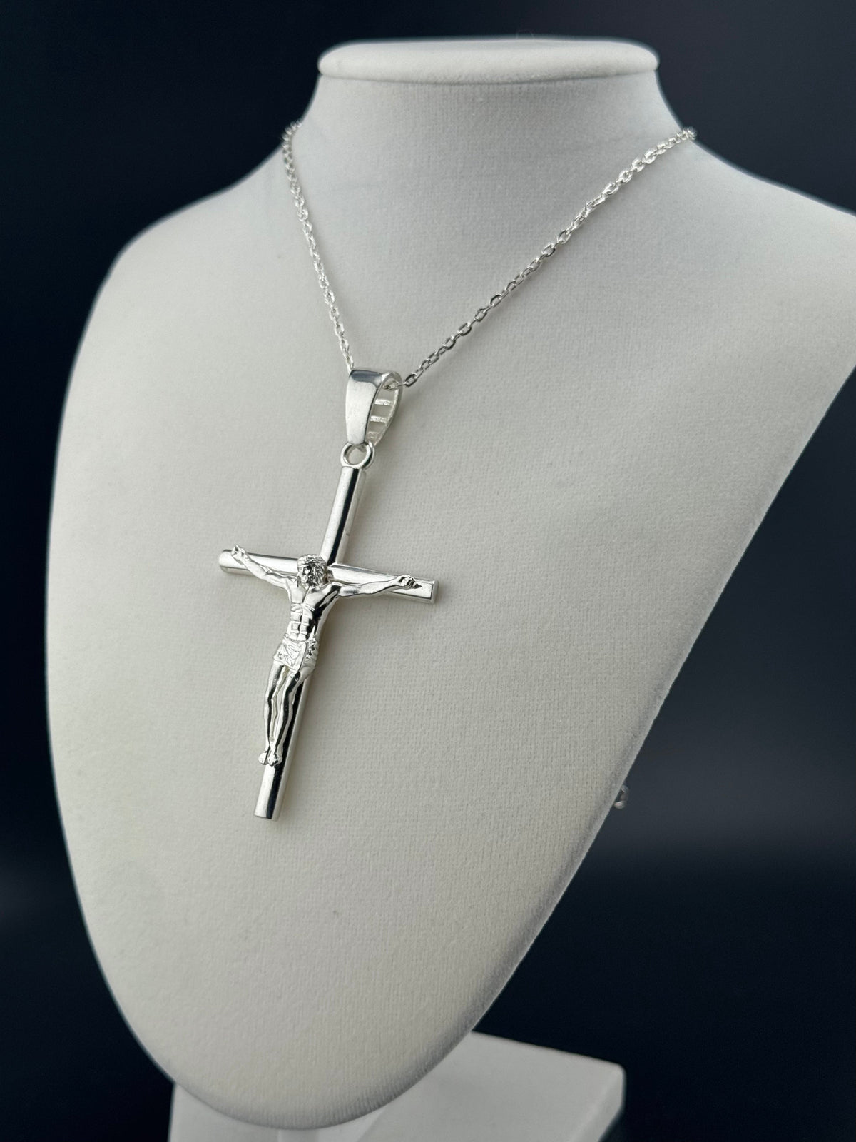 .925 Sterling Silver Jesus on Cross Pendant detail view