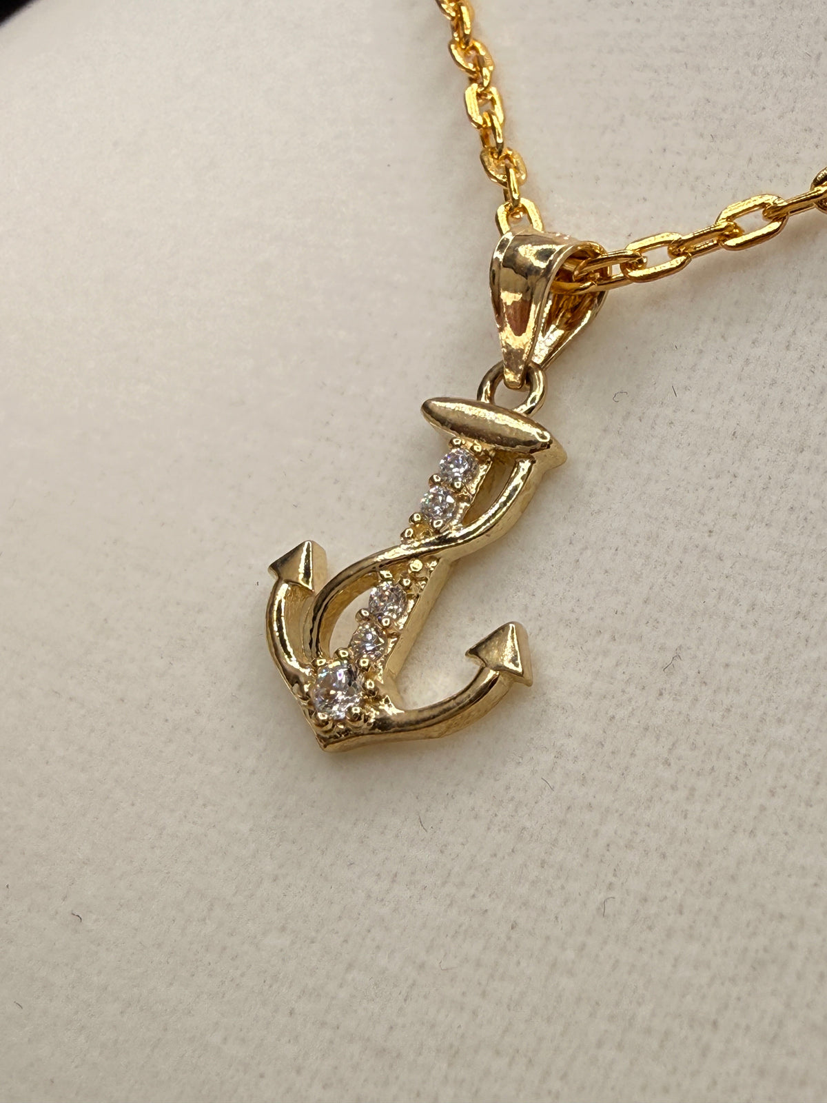 14K CZ Diamond Anchor Pendant detail view